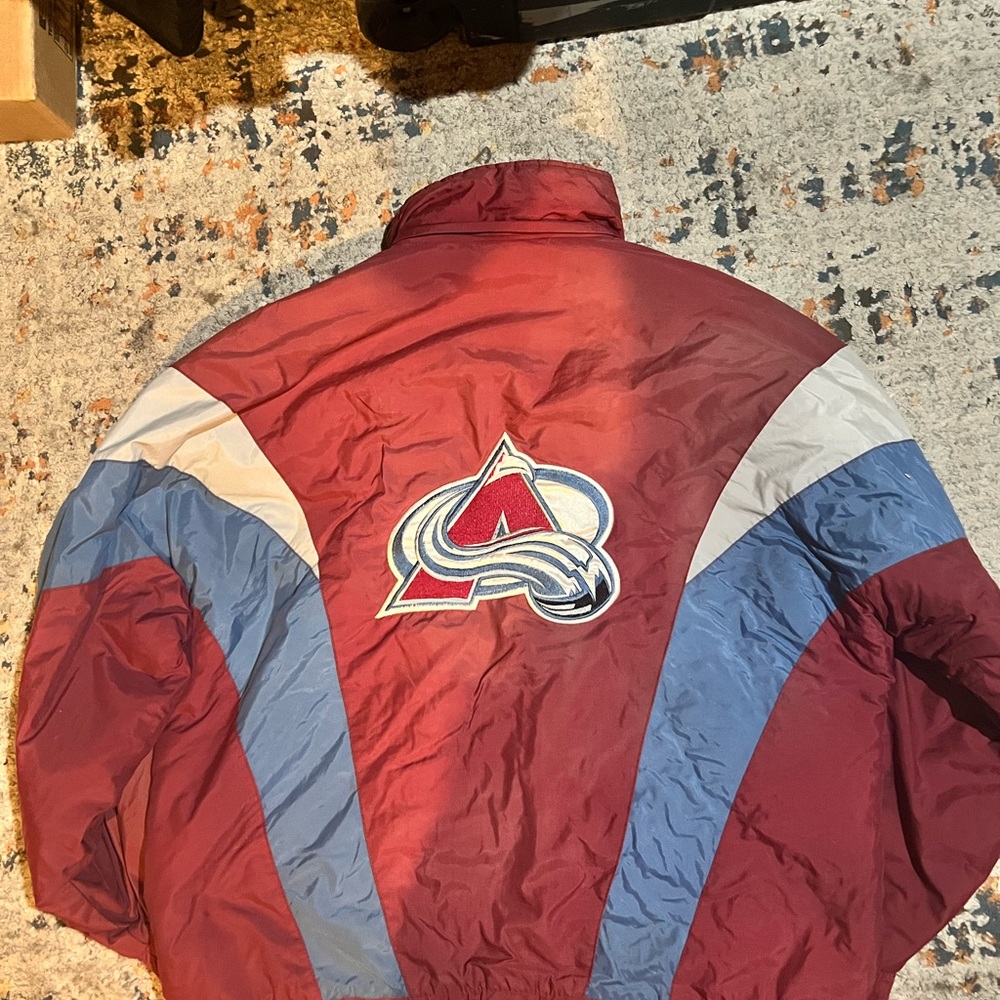 Vintage Chalkline Colorado Avalanche Burgundy and Light Blue Puffer Jacket - Picture 4 of 6